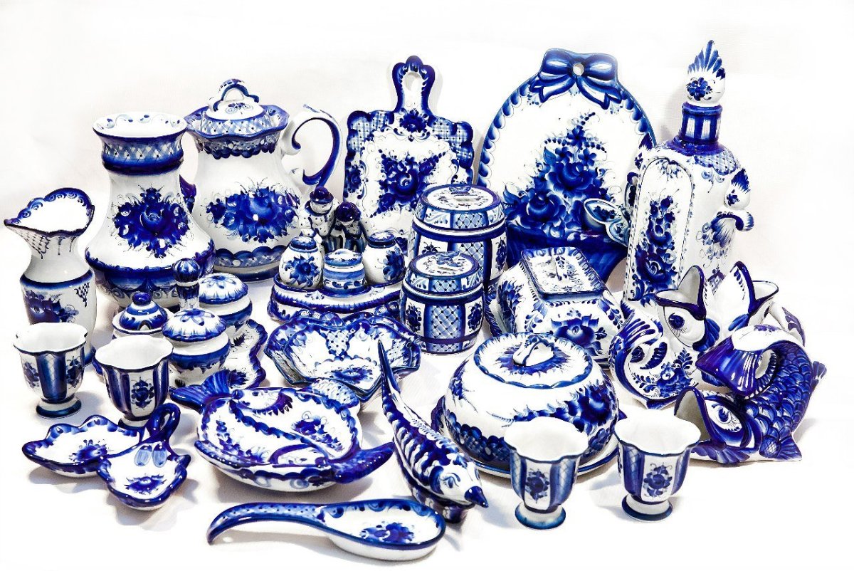 Гжельская посуда