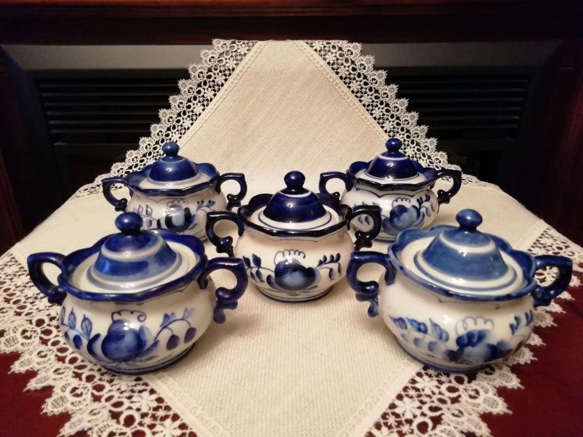 Гжель поднос