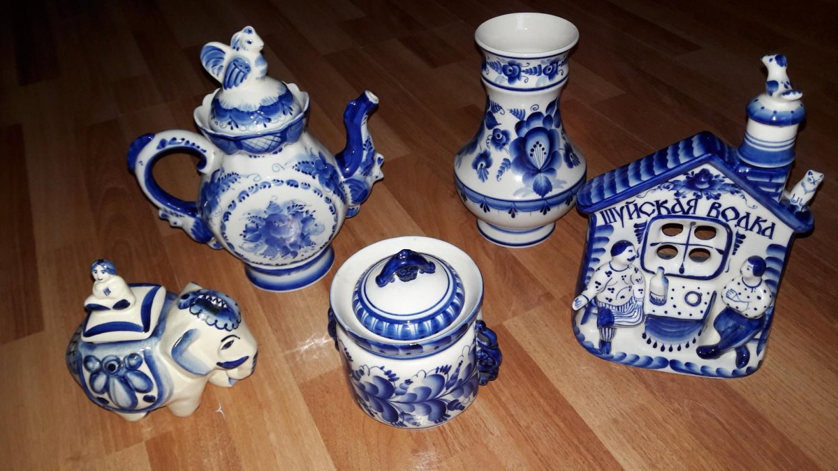 Полуфаянс Гжели