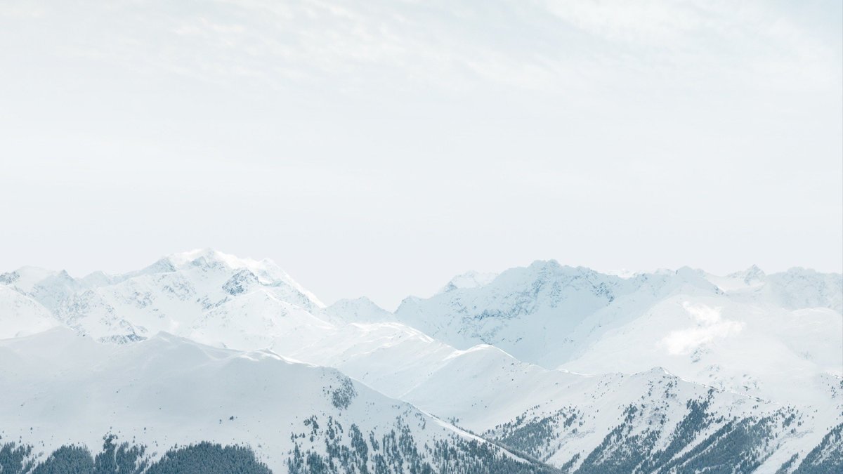 Снежные горы фон