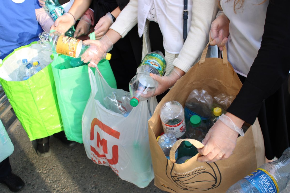 Грустная Планета в мусоре