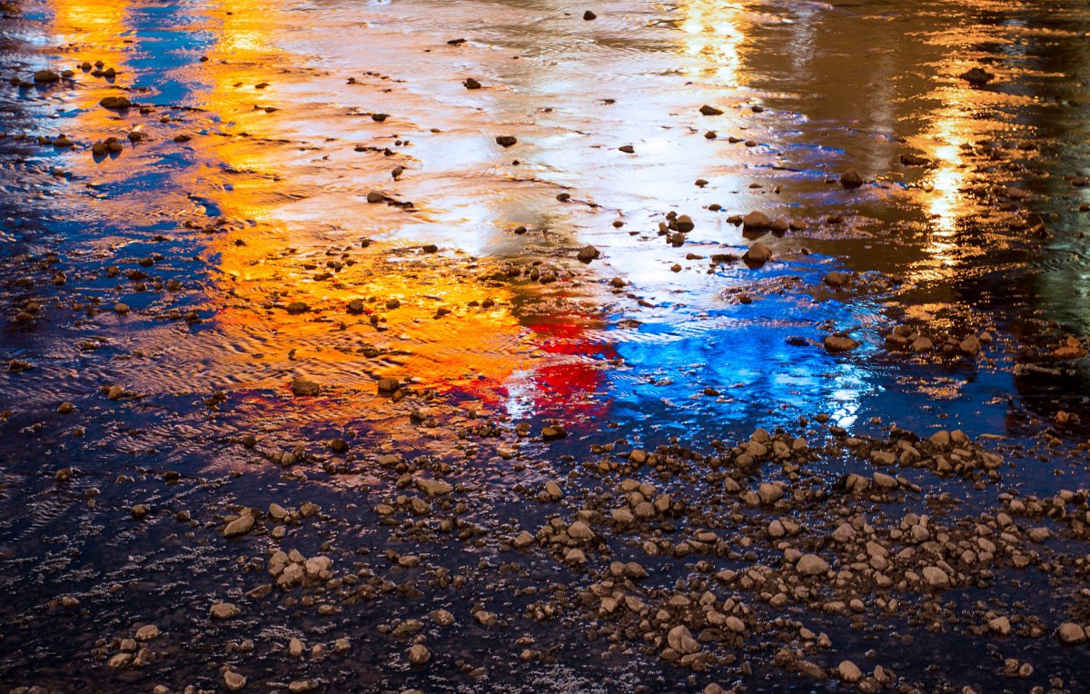 Отражение в луже