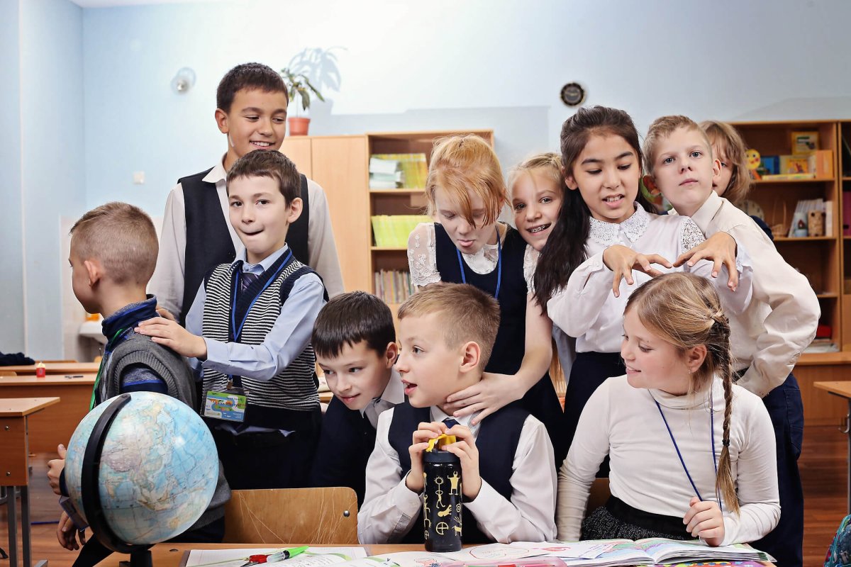 Школьная групповая фотосессия