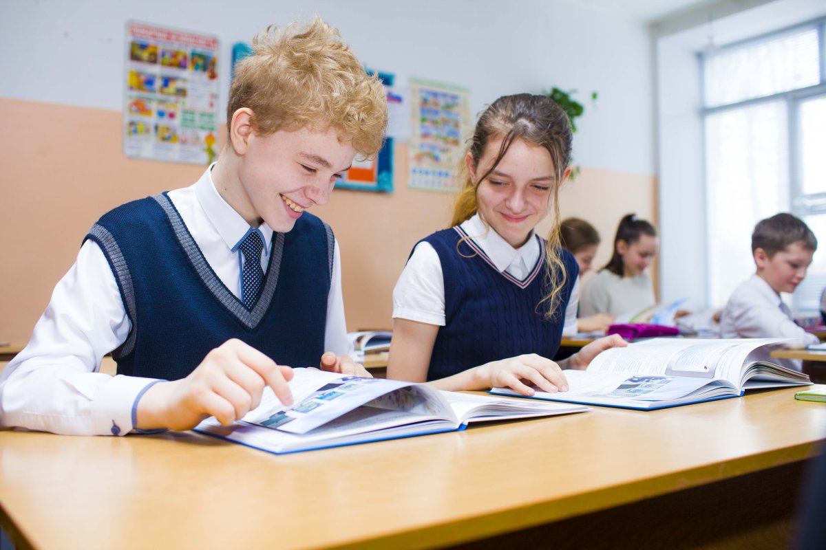 Школьники средних классов