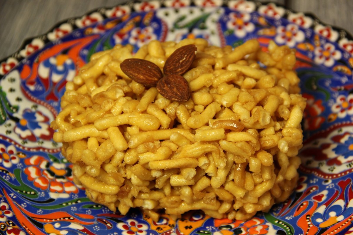 Татарское национальное блюдо Чак-Чак