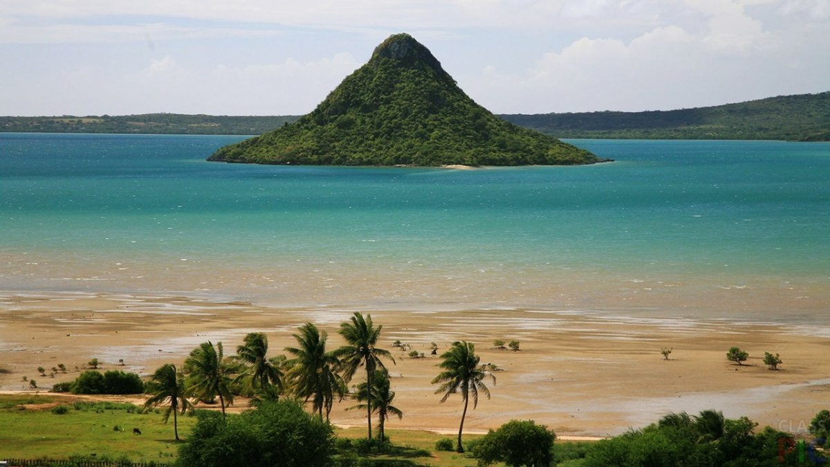 Залив Антонгил Мадагаскар