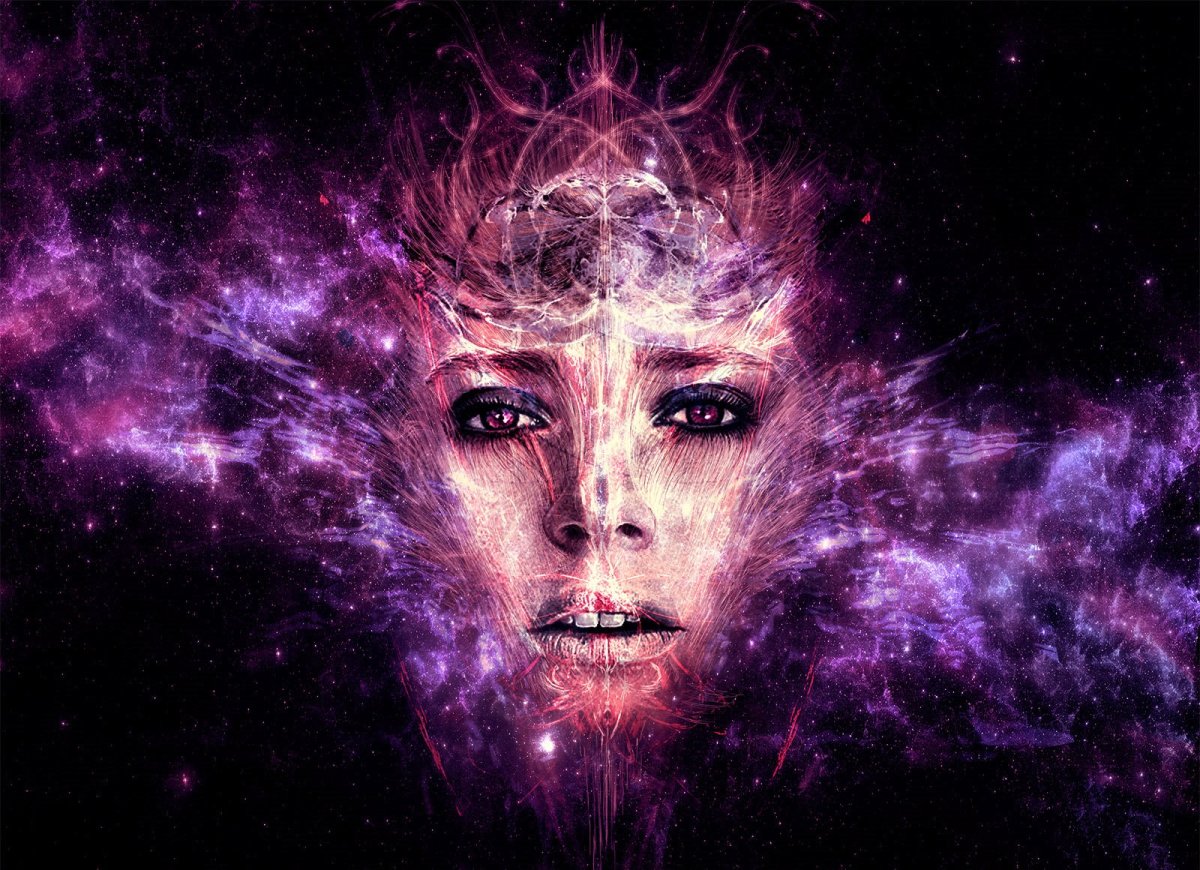 Космическая девушка