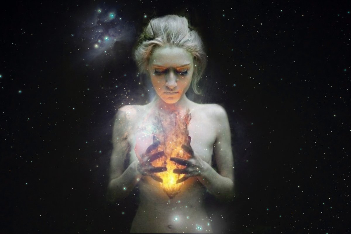 Женщина космос