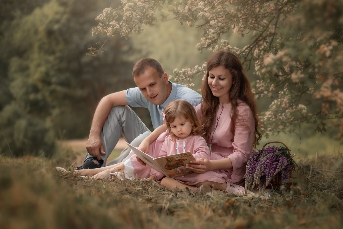 Семья на природе для Новосибирске