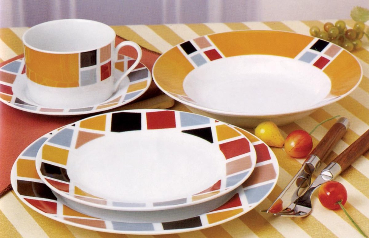 Посуда с геометрическими фигурами