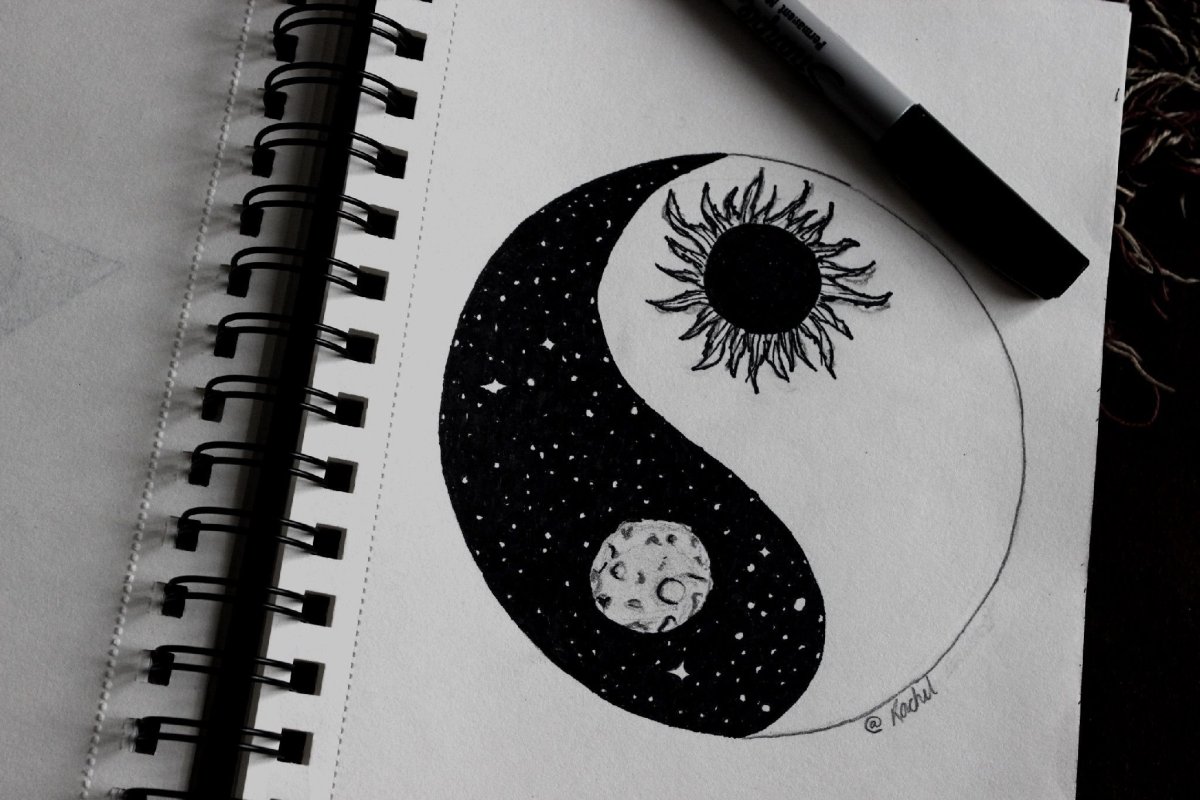 Рисунки чёрной ручкой