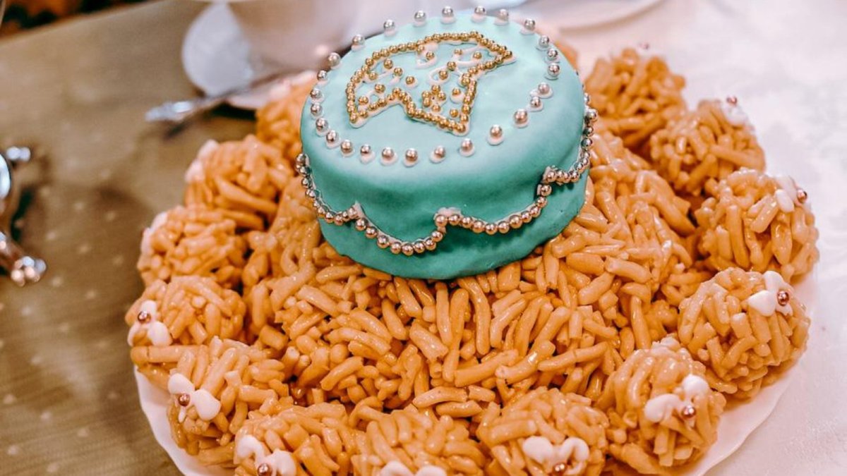 Татарское национальное блюдо Чак-Чак