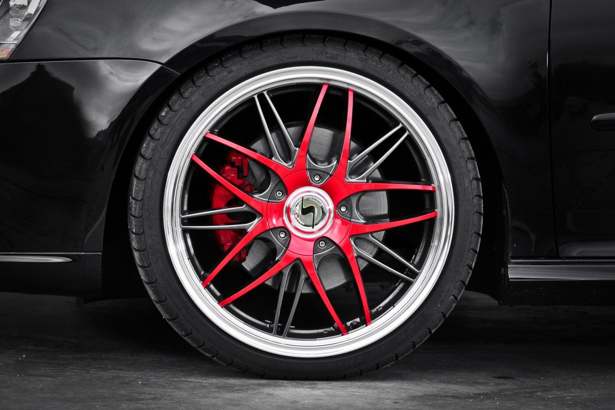 Красивые колеса машины