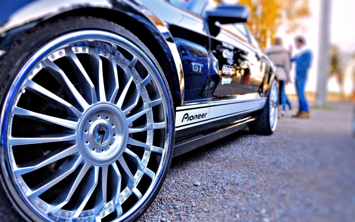 Колесо машины