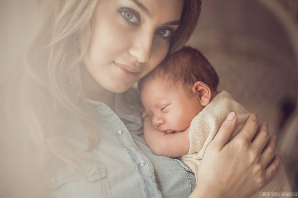 Материнские руки — воплощение нежности. Виктор Гюго