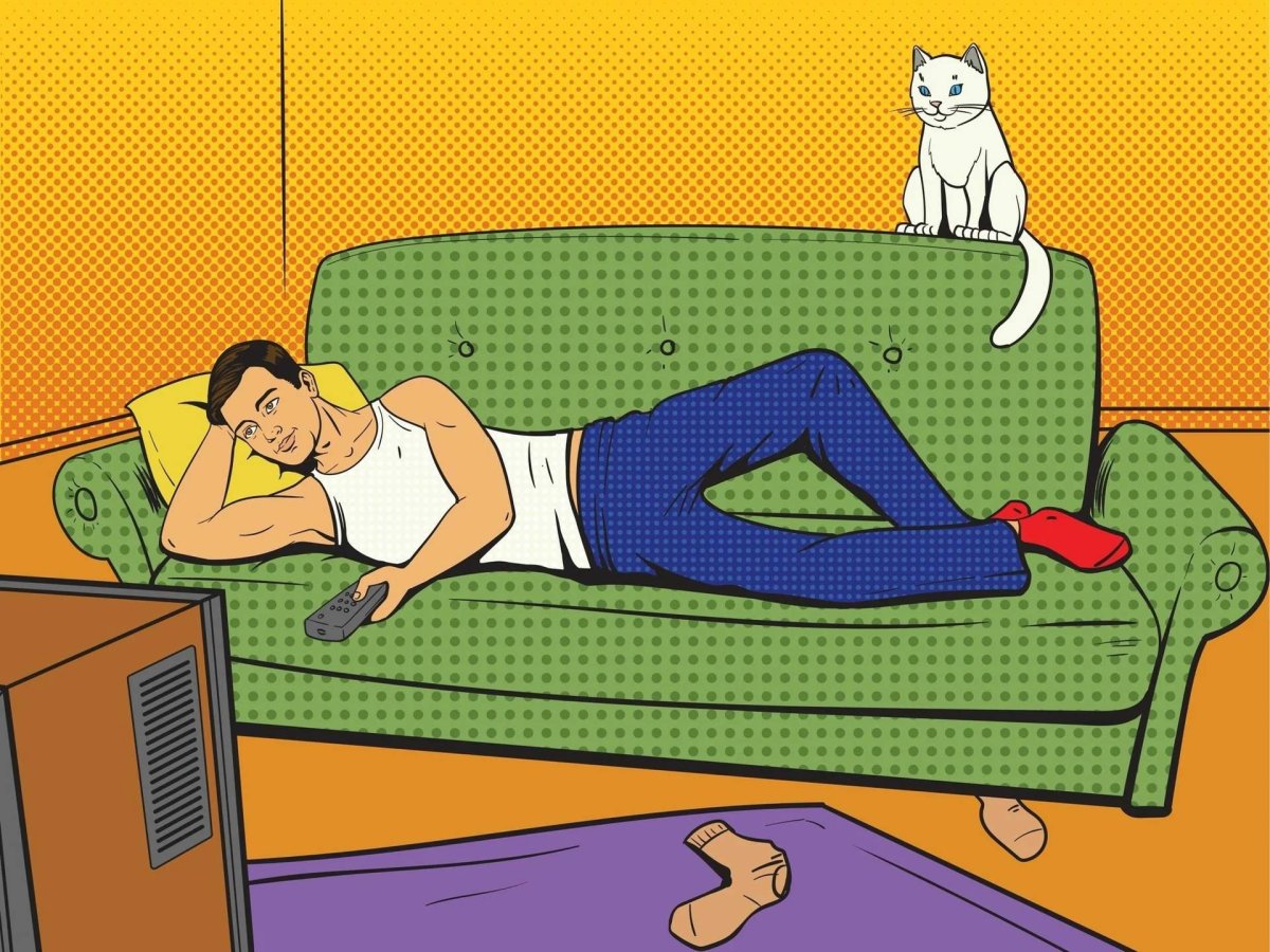 Мужик лежит на диване