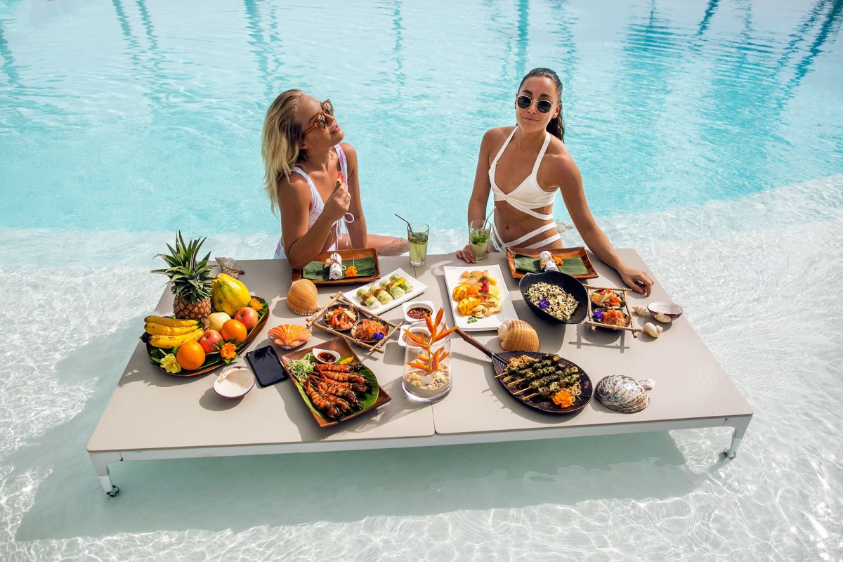 Обед на пляже