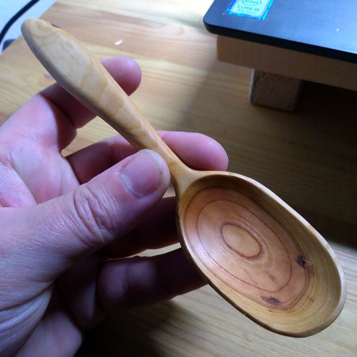 Деревянная ложка вид сверху