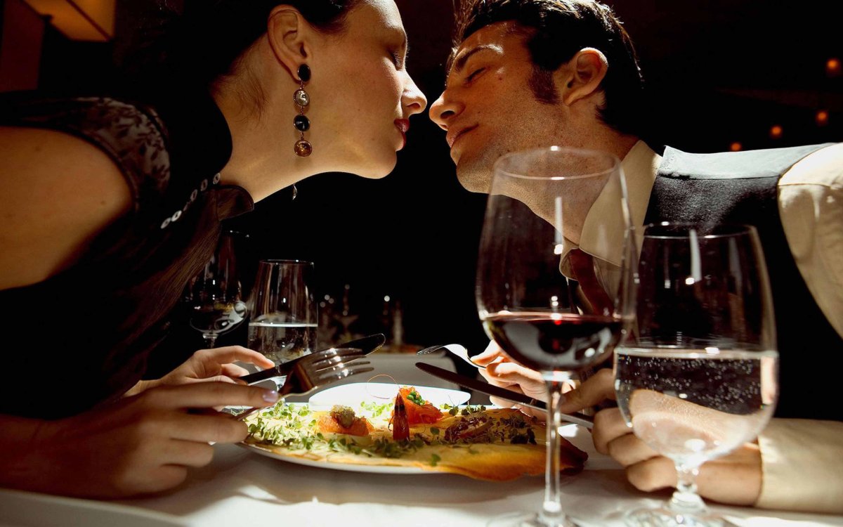 Ужин с любимой женщиной