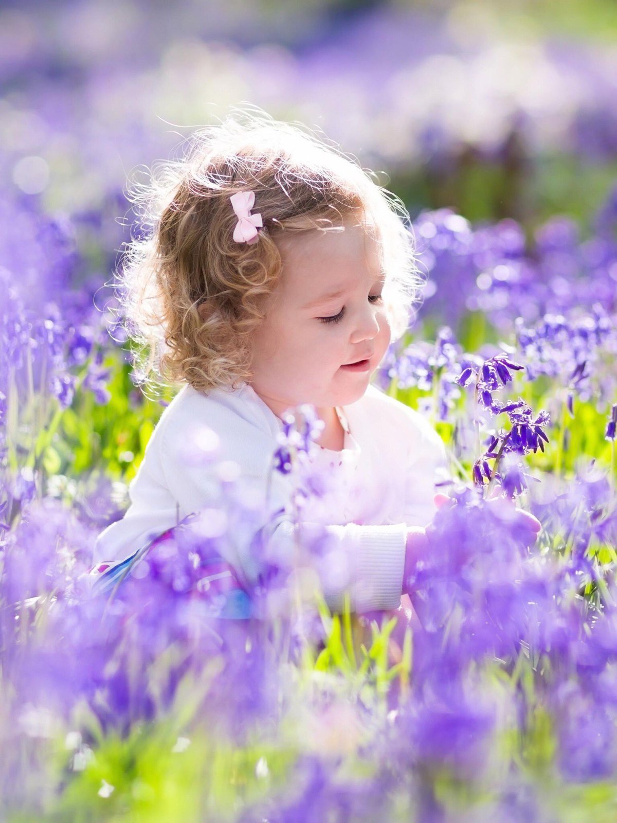 Дети с цветами