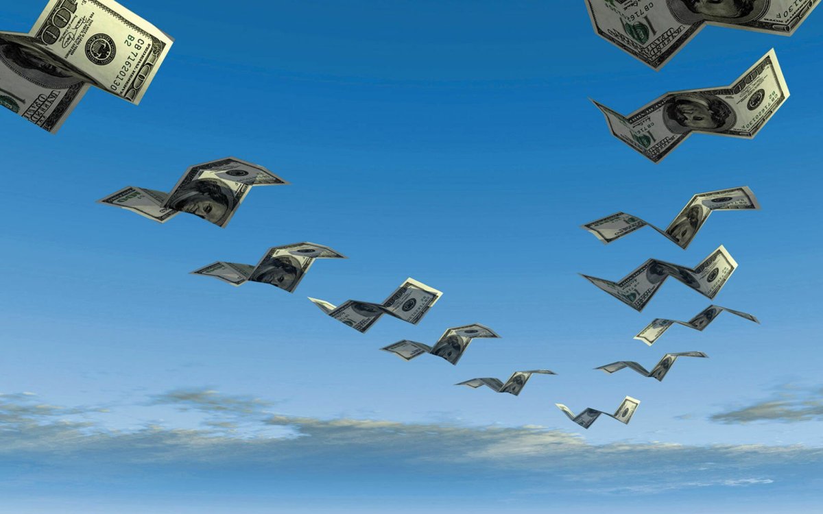 Вентилятор деньги на ветер