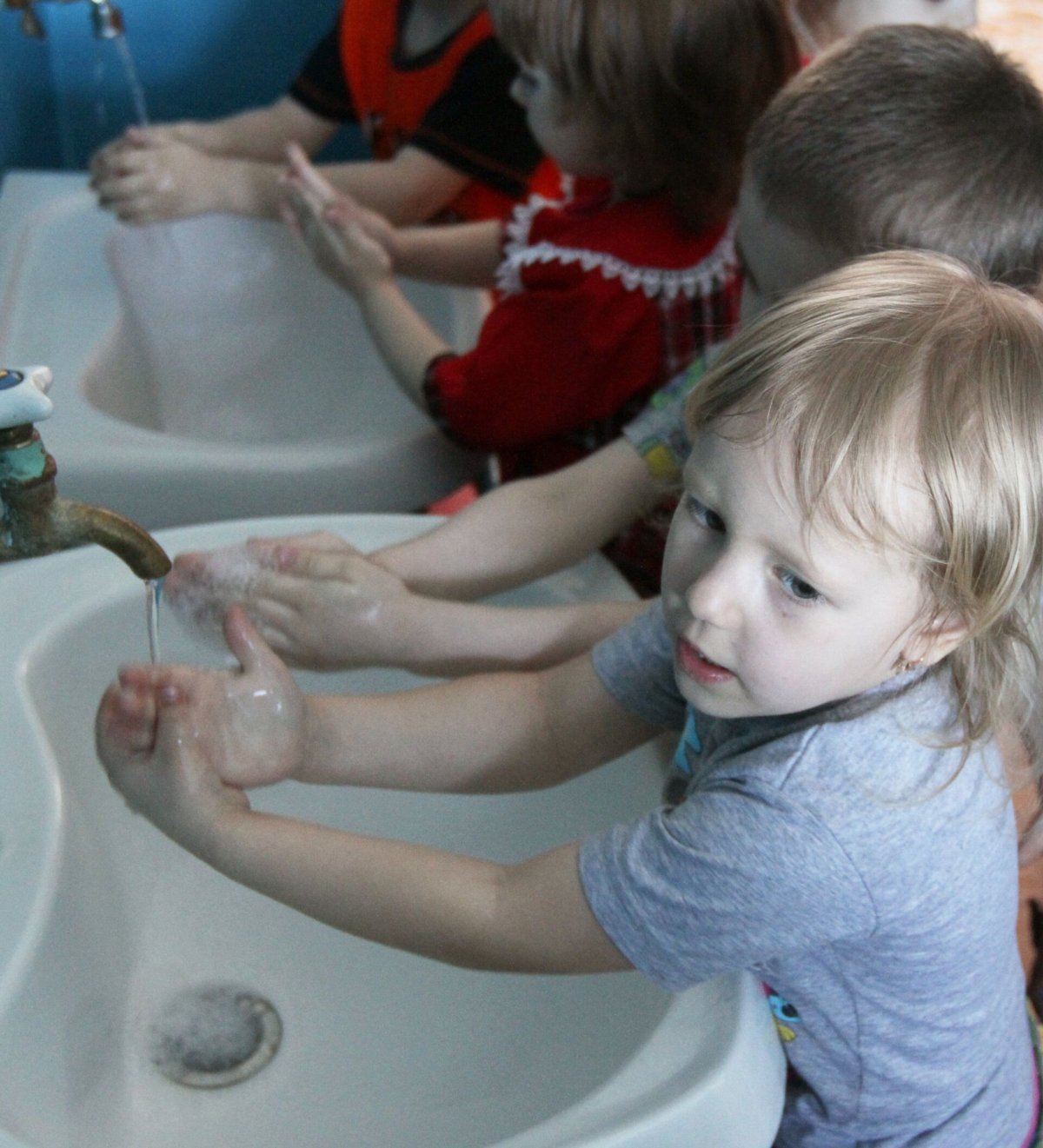 Мытье рук в детском саду