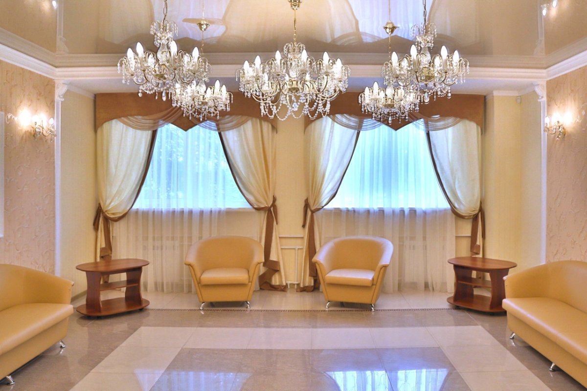 Обручальные кольца на паспорте