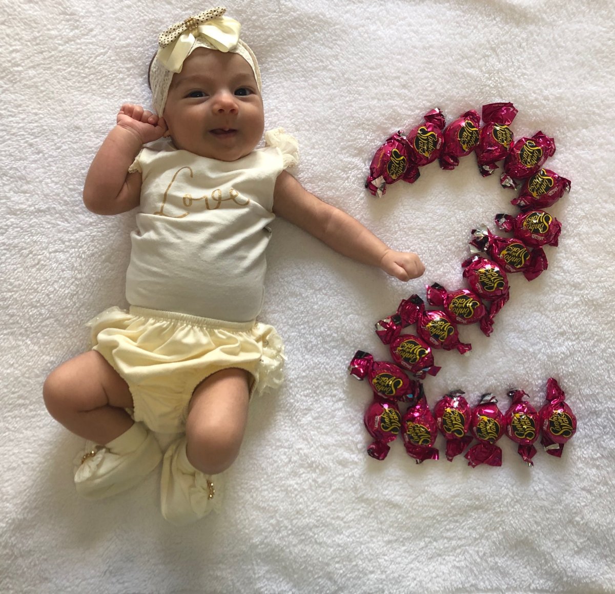 Цифра 5 месяцев для фотосессии