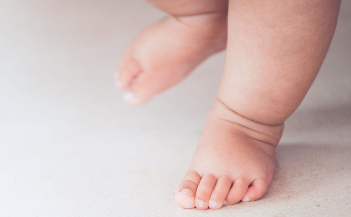 Пяточки новорожденного