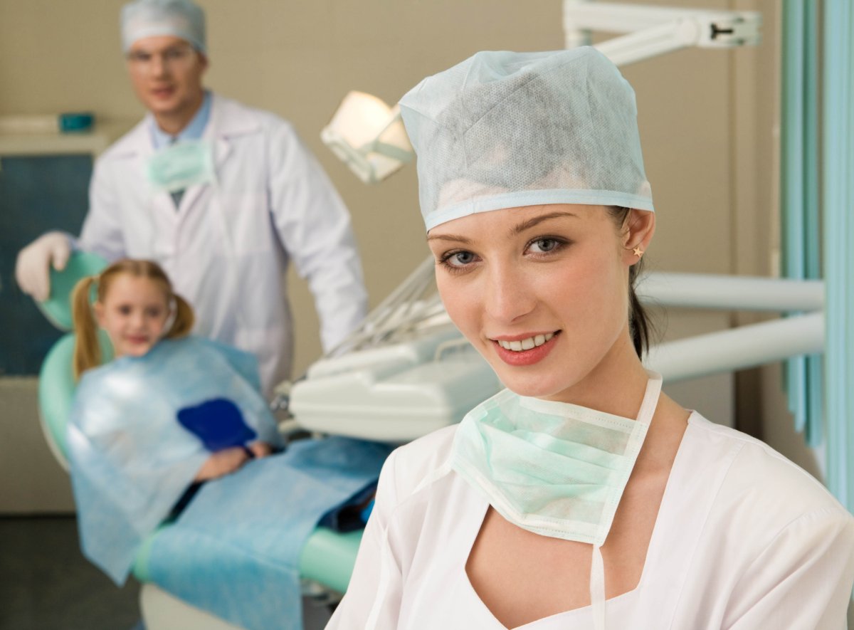 Медсестра стоматологии
