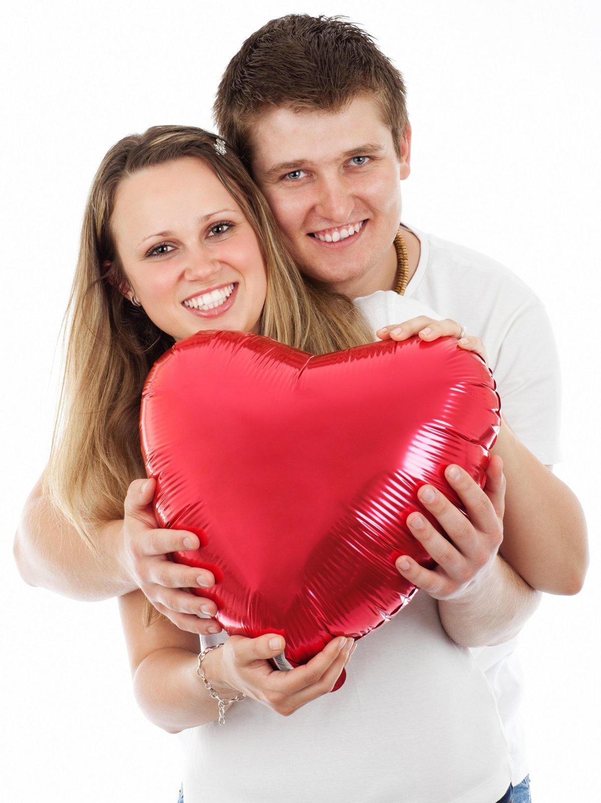 Счастливая молодая пара