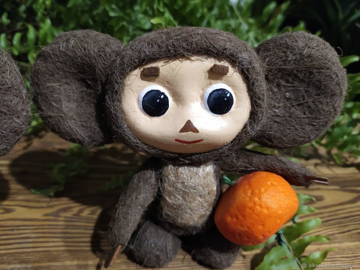 Чебурашка в коробке