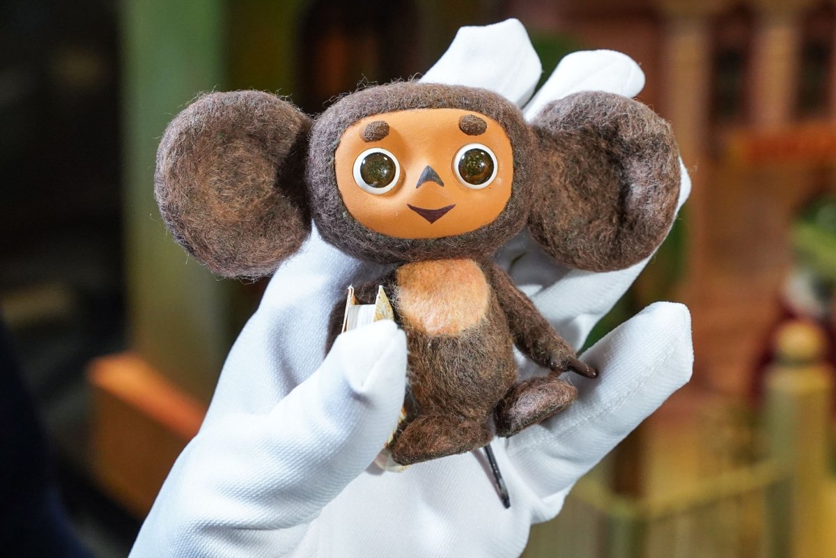 Известные персонажи мультфильмов Чебурашка