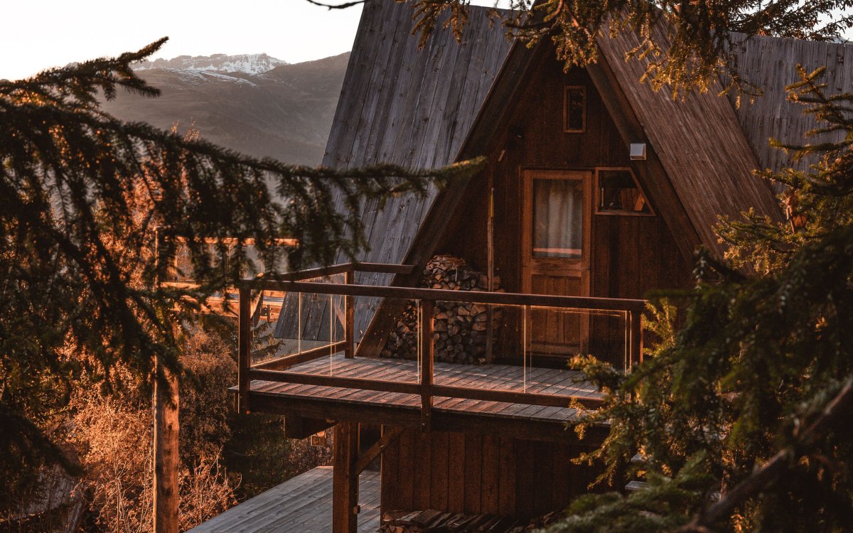 Уютный осенний домик