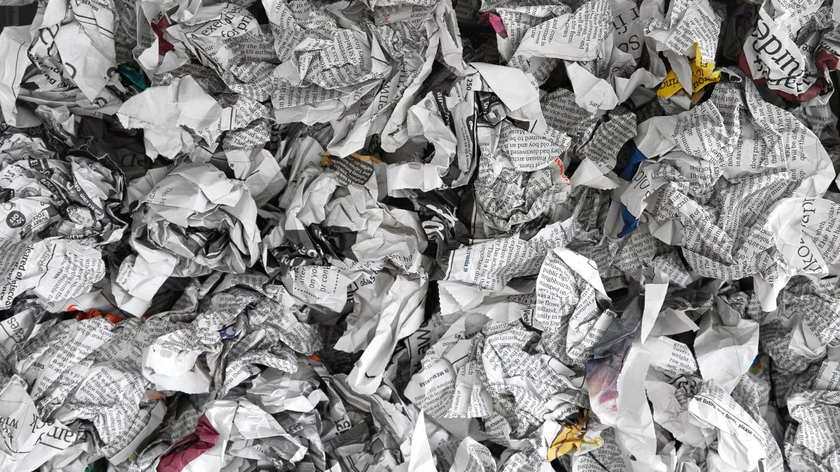 Разбросанная бумага