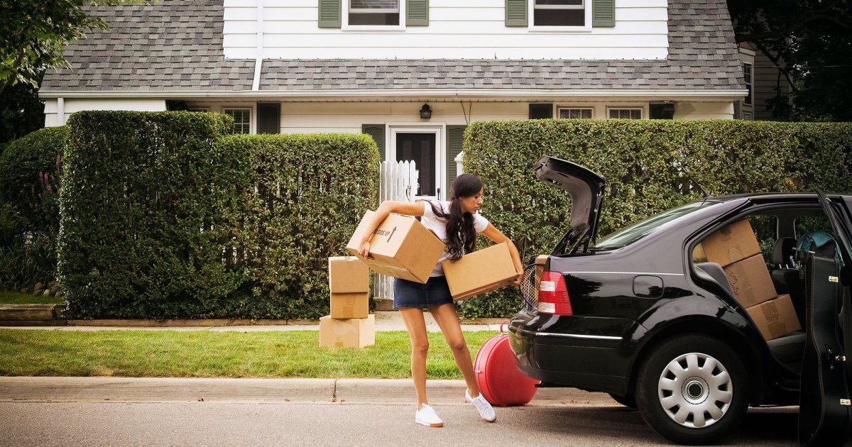 Грузчик в магазине