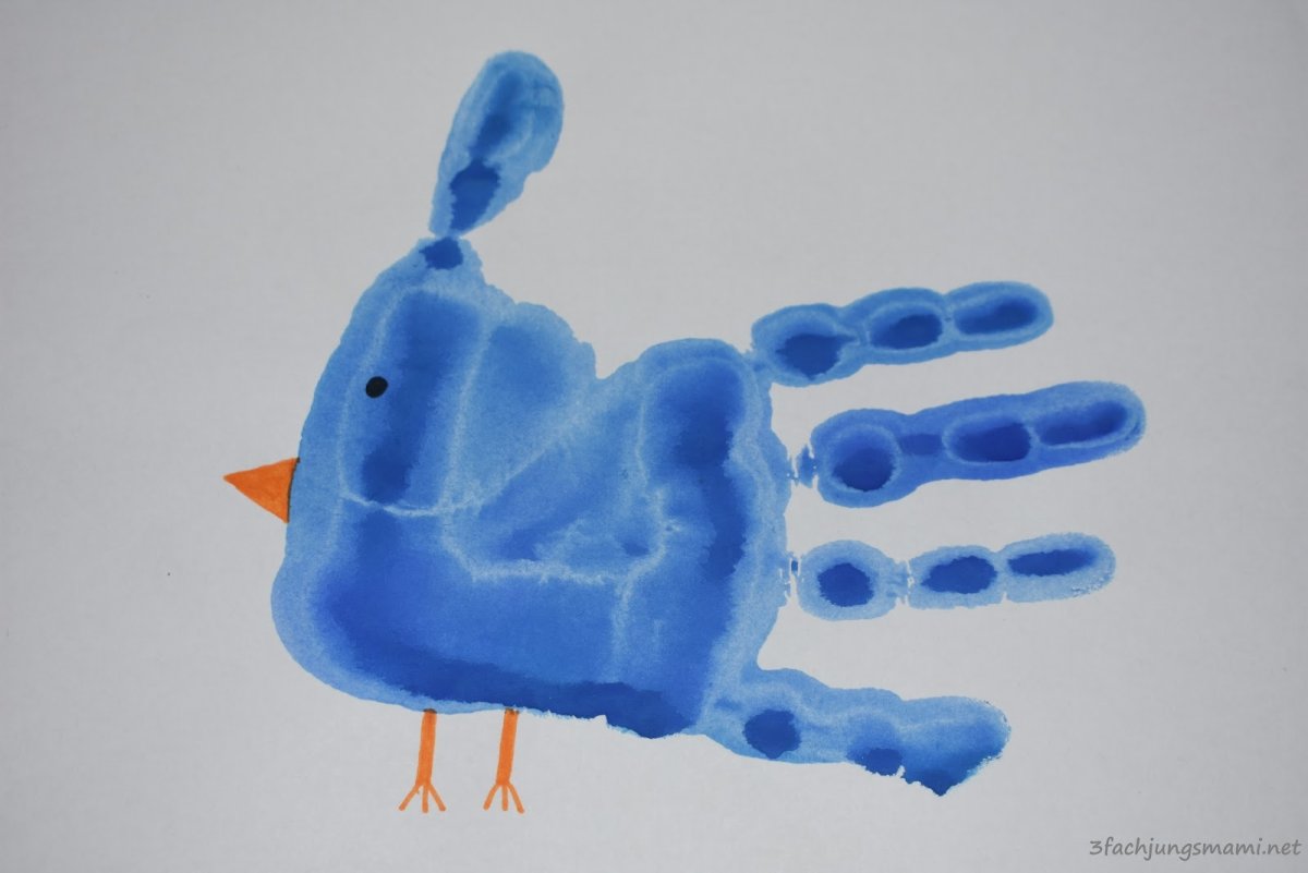 Ладошка машет