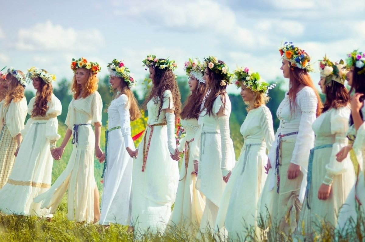 Солнцестояние фильм хоровод