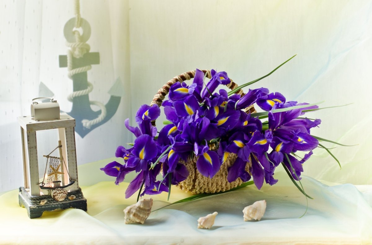 Красивый весенний букет