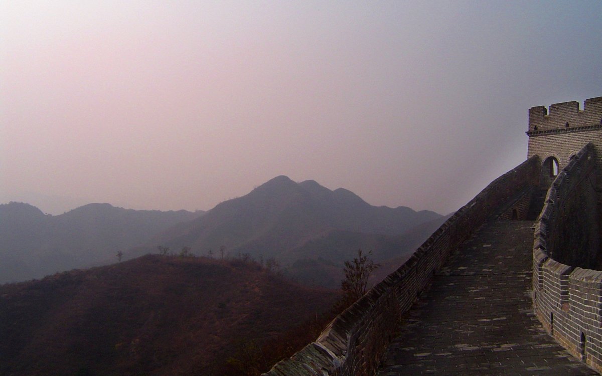 Защитная стена