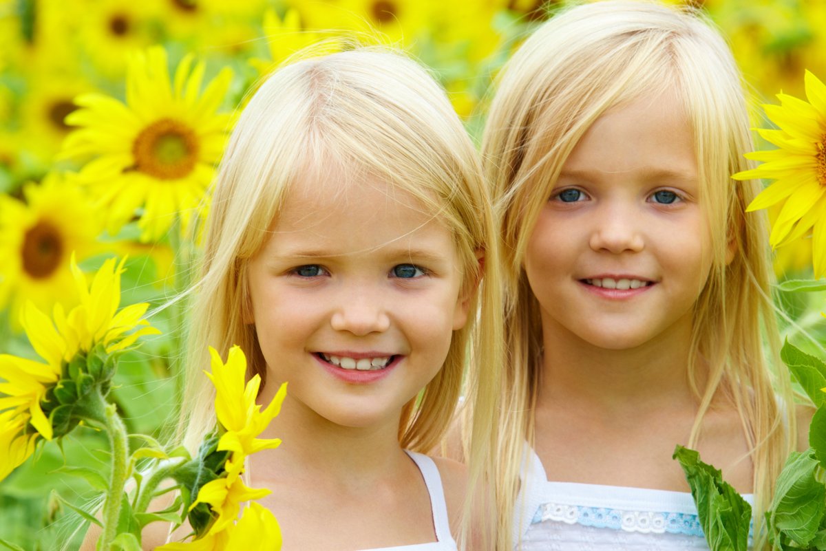 С днем девочек поздравления прикольные