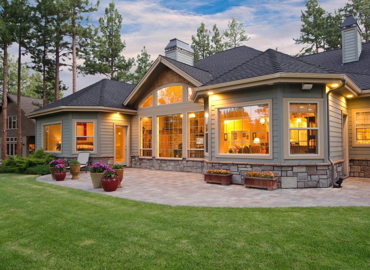 Красивый одноэтажный дом