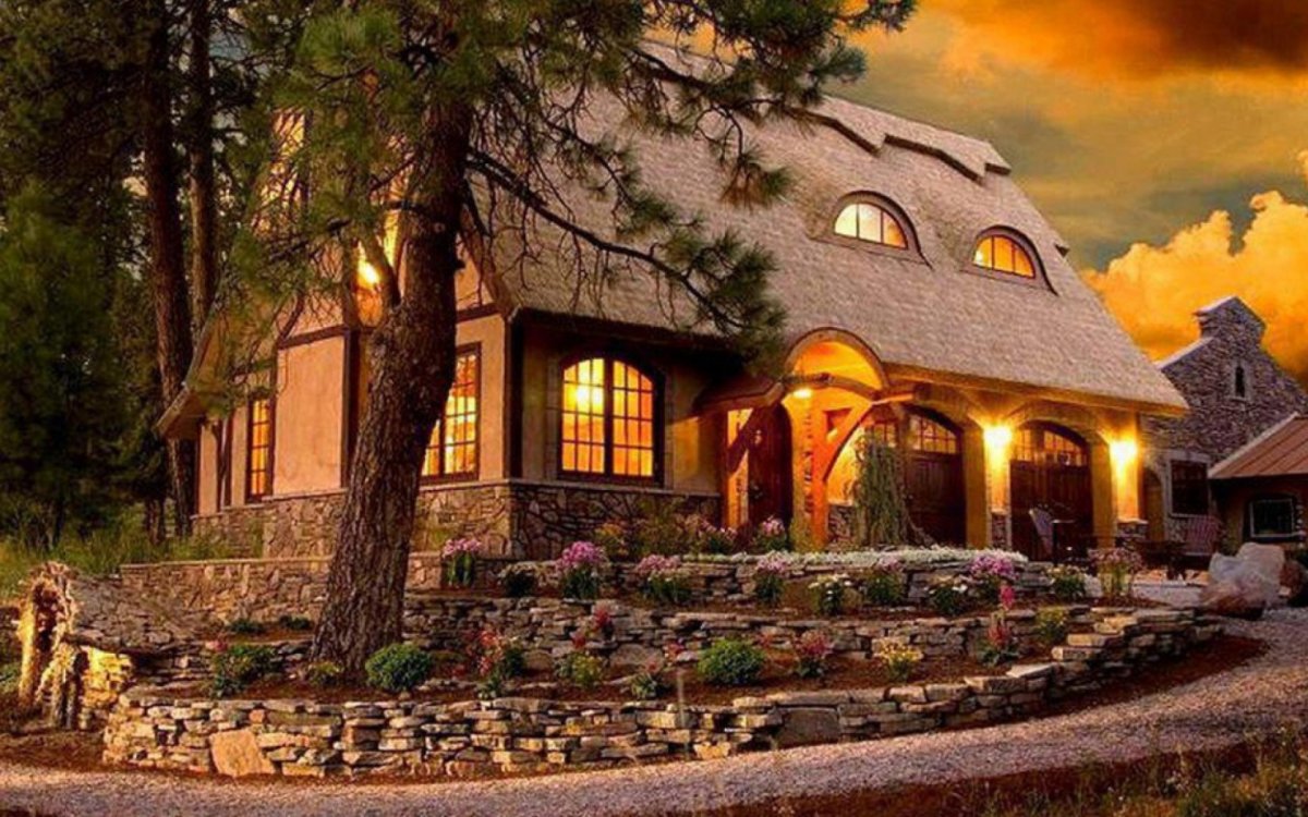 Уютный домик в лесу