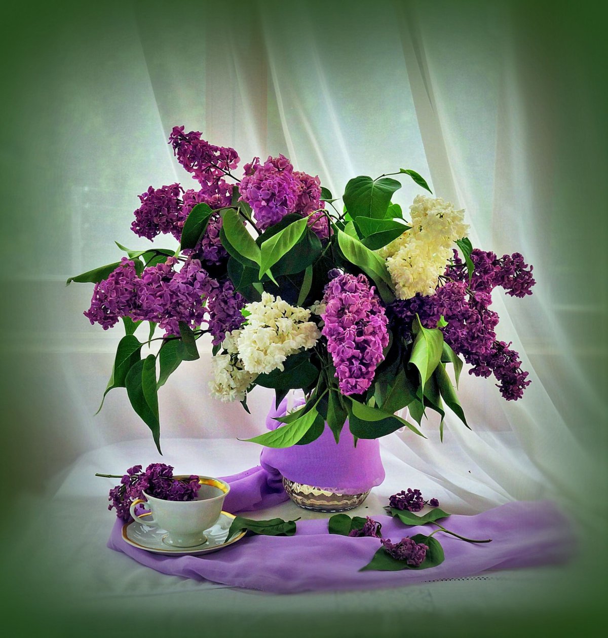 Композиция с сиренью