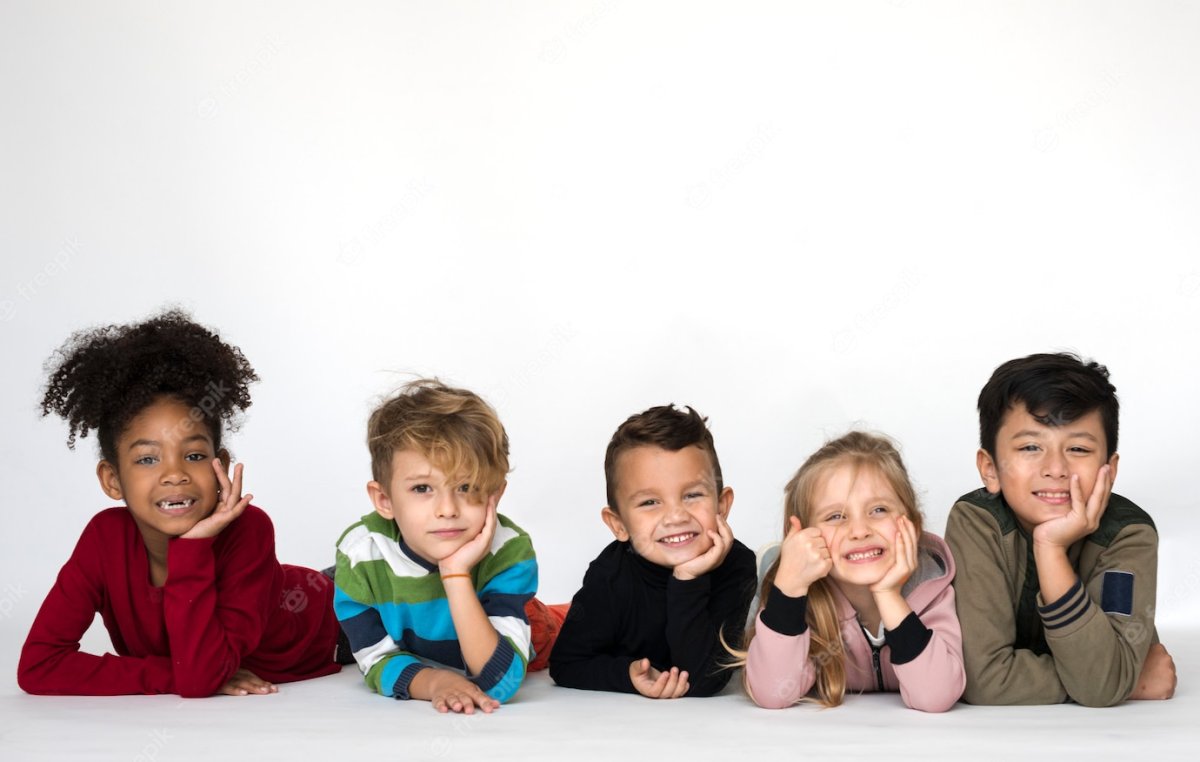 Мем группа детей