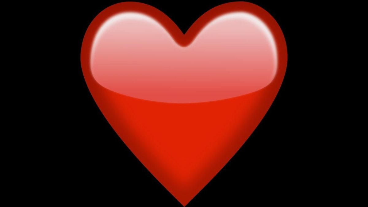 Красноесердце на чёрном фоне