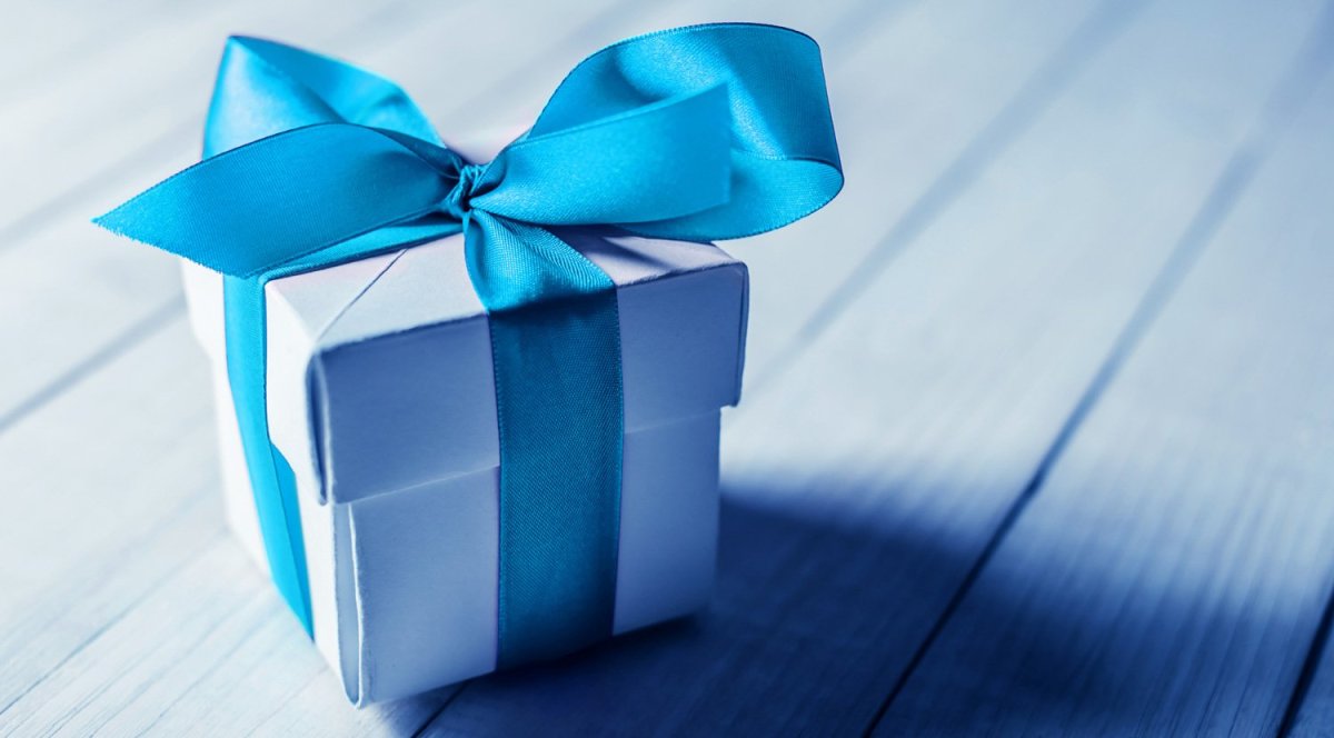 Подарок синий