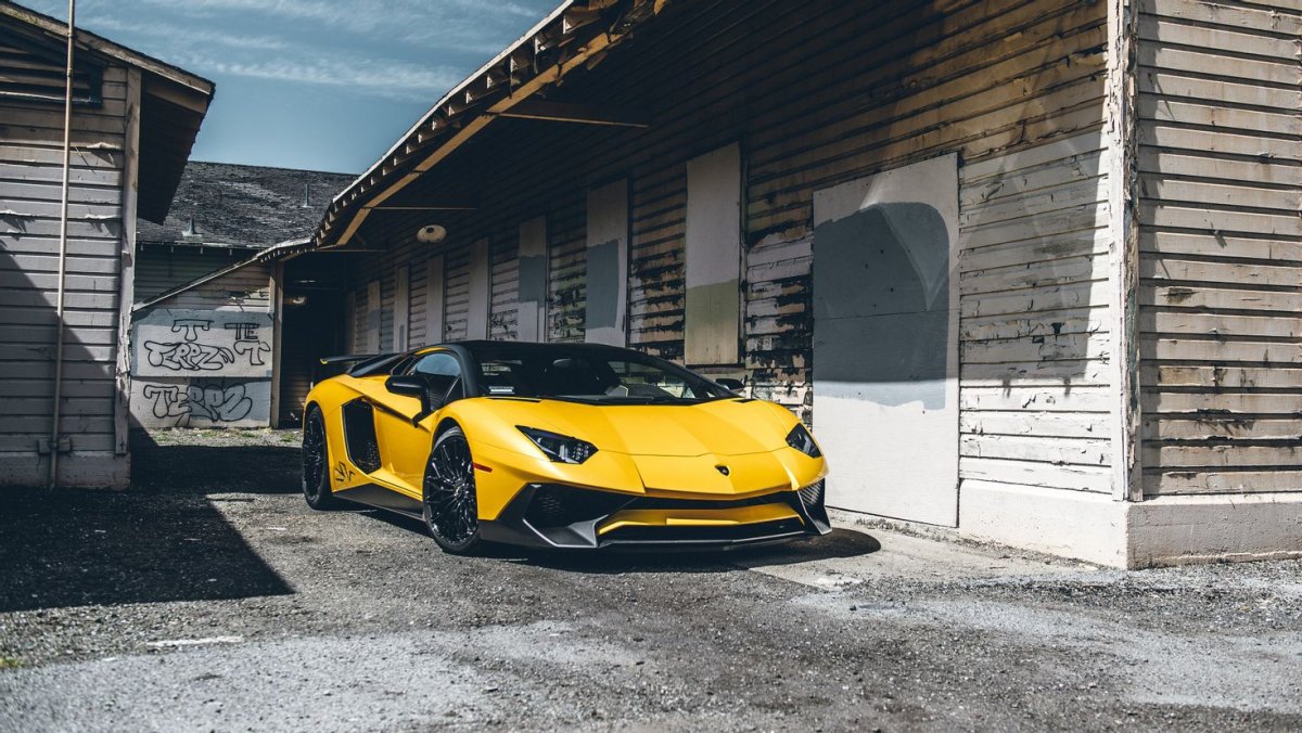 Lamborghini Aventador lp700-4 оранжевый
