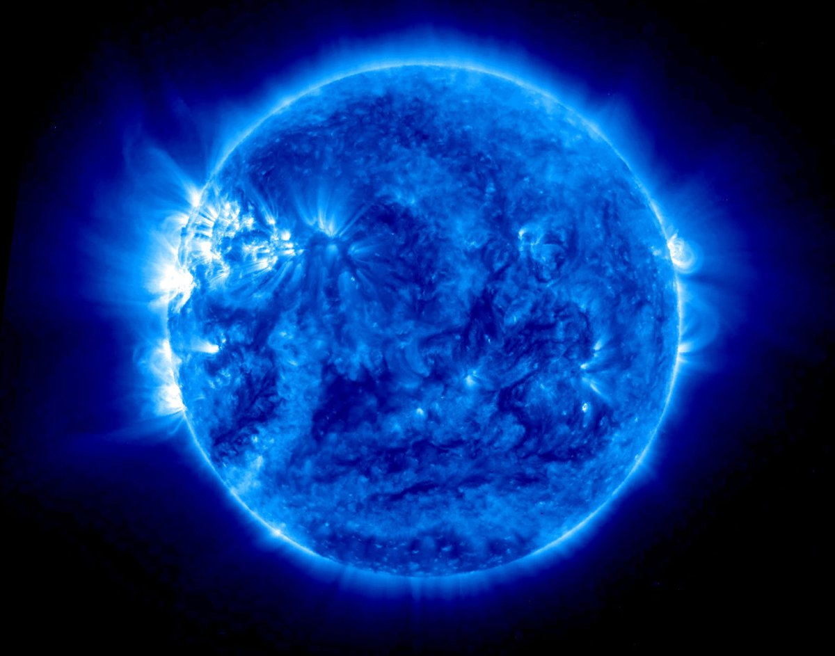 Ультрафиолетовый снимок солнца