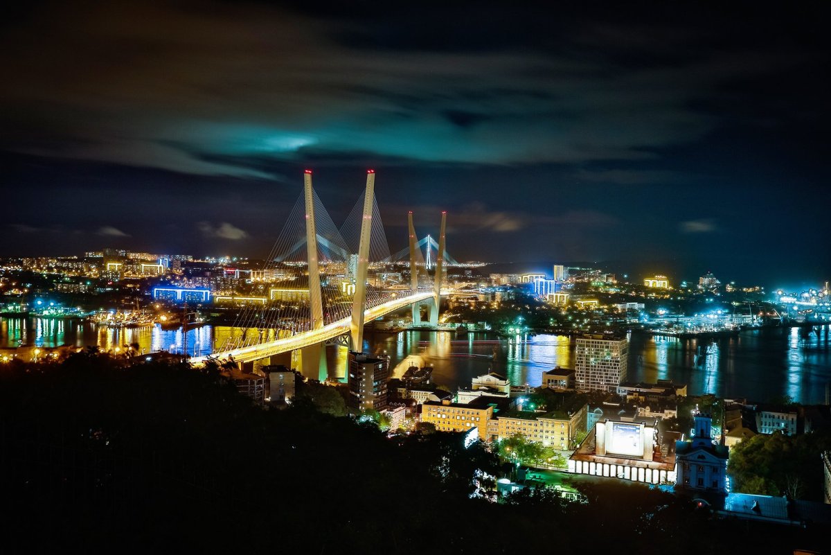 Ночной Владивосток мосты